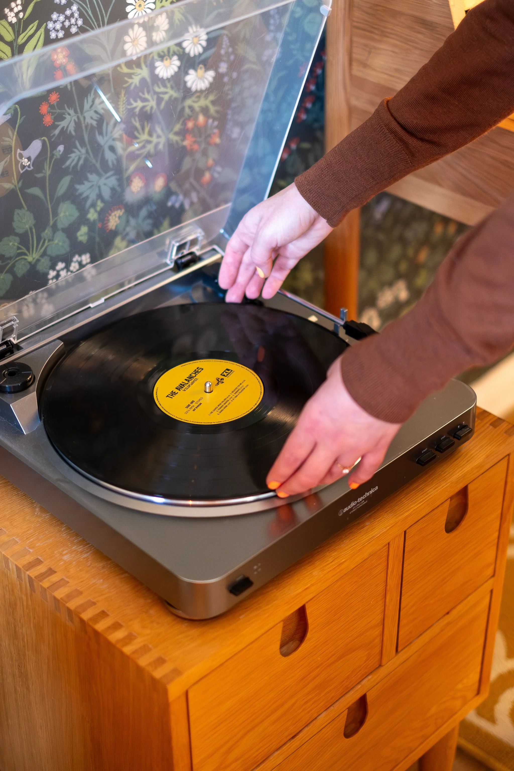 12 Ways to Have a Calm, Relaxing Christmas for Tired Working Mums