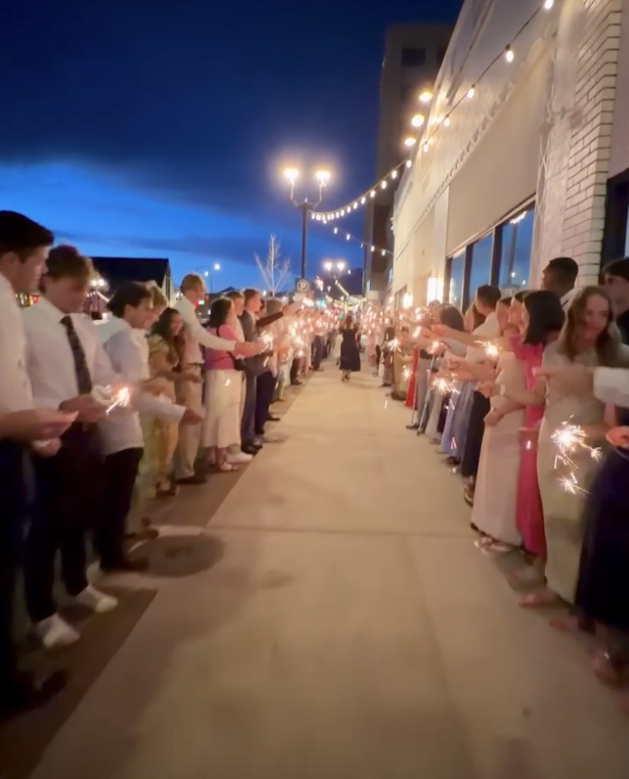 The Grand Exit: How to Do a Send Off in La Fête Style