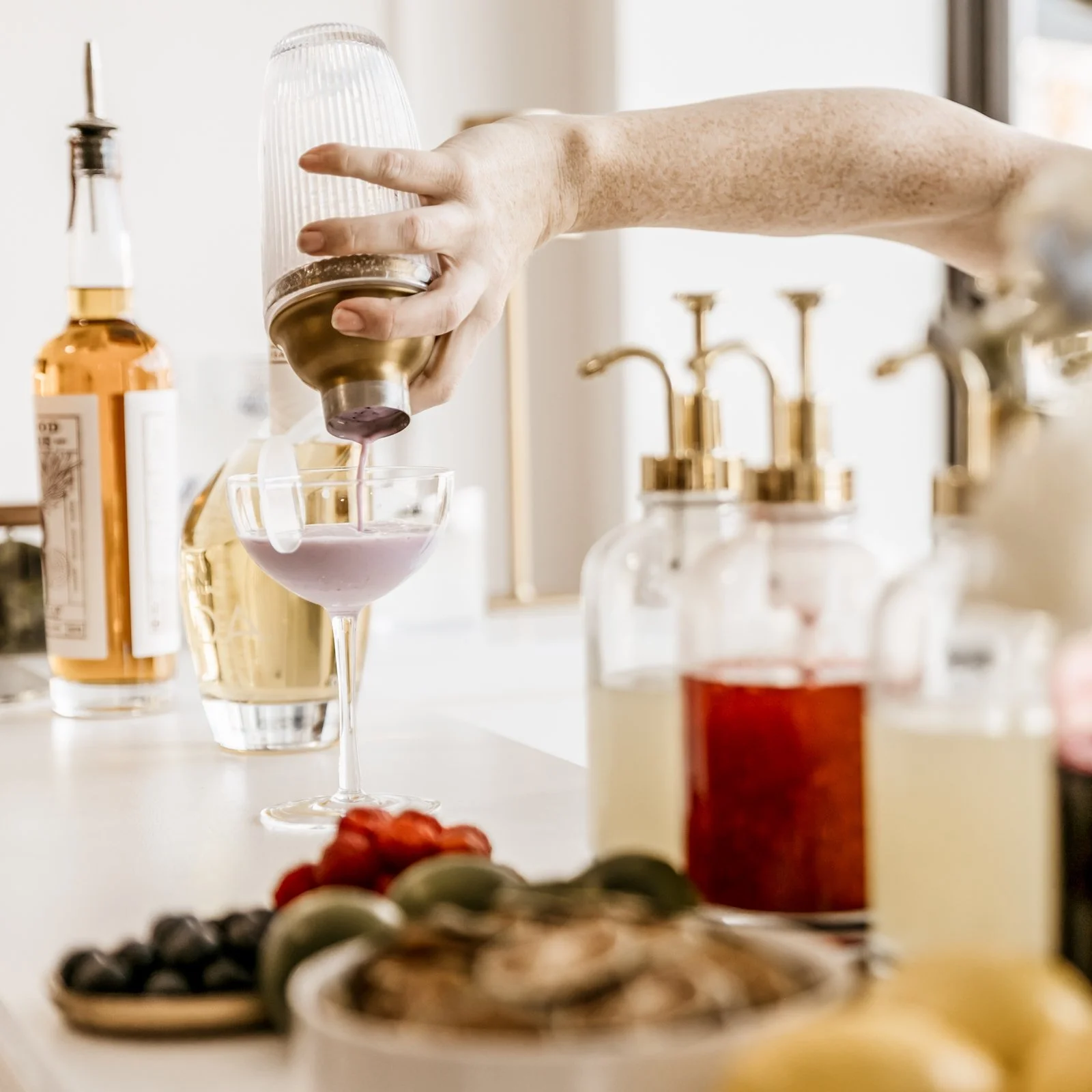 A La Fête Exclusive: Mocktail Hour - The Best Way to Kick Off Your Party