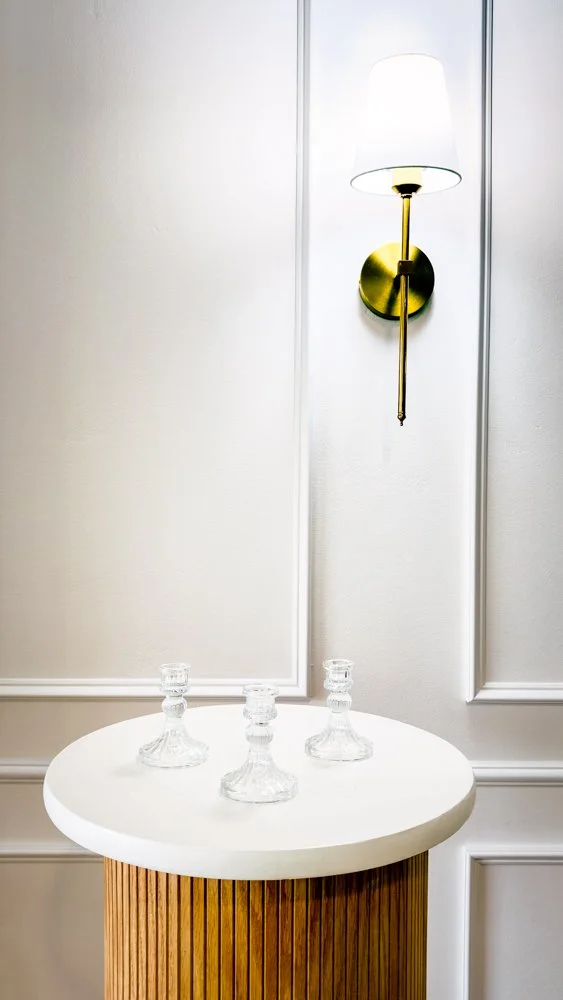 The Bougeoir en Verre Candlesticks (36)