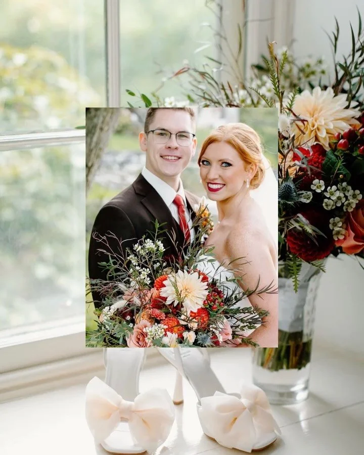 Emily &amp; Zach&rsquo;s Heirloom
.
Florals: @terra.florals 
Photography: @chloepaigephoto 
B&amp;G: @emilyy.winton @zachwintonphotography 

#weddingday #bouquetpreservation #weddingartistry #weddingflorals #phillybride