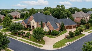 Living in Coventry Manor, Southlake, TX: Housing and Local Guide