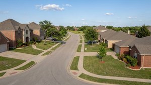 Getting Around Flower Mound, TX: Driving Routes and Local Transit