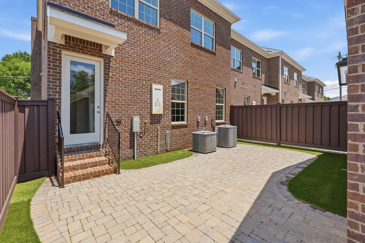 209 Marsheutz Ave -BirdsEyeGraphics-41.jpg