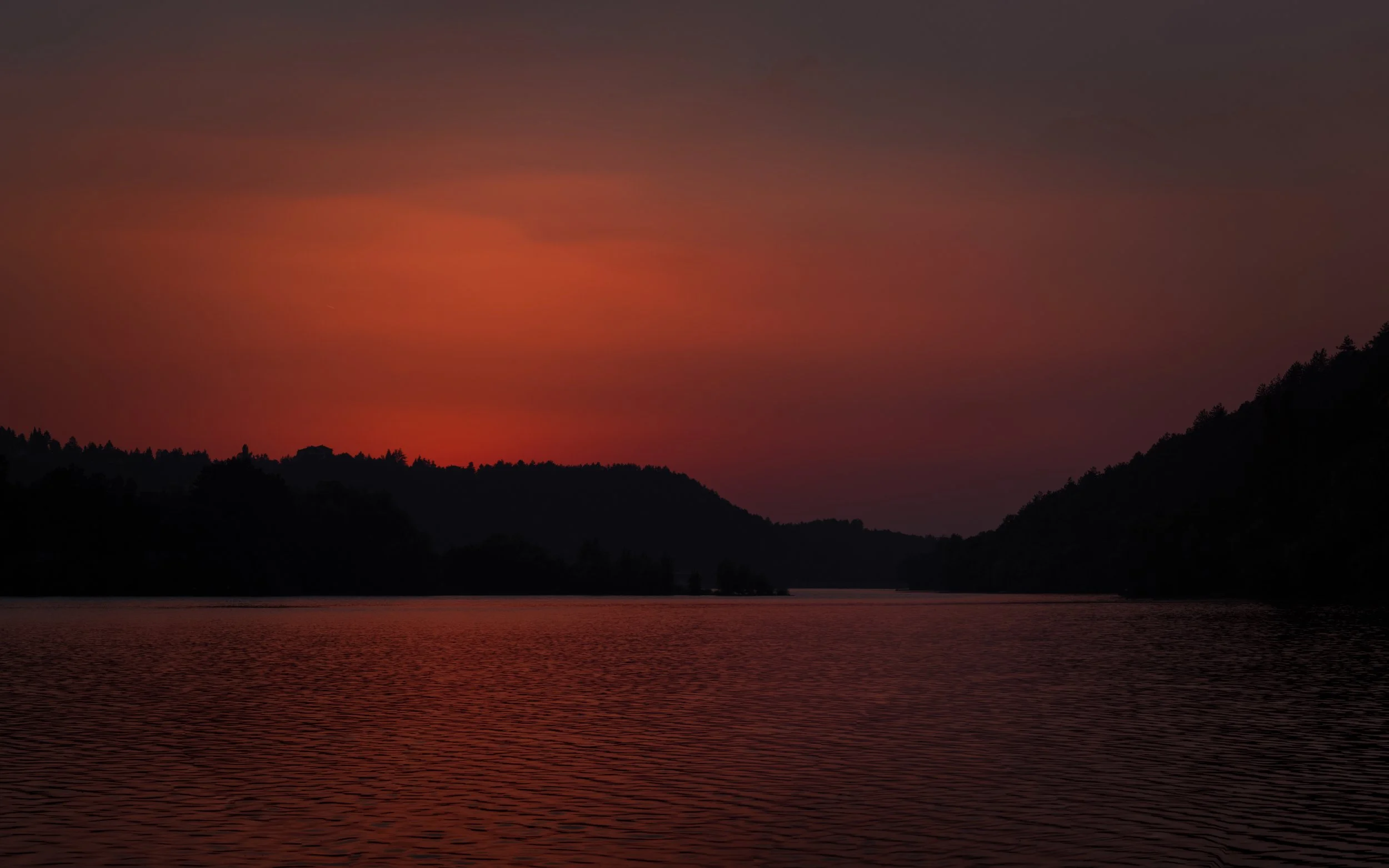 Late sunset pano.jpg
