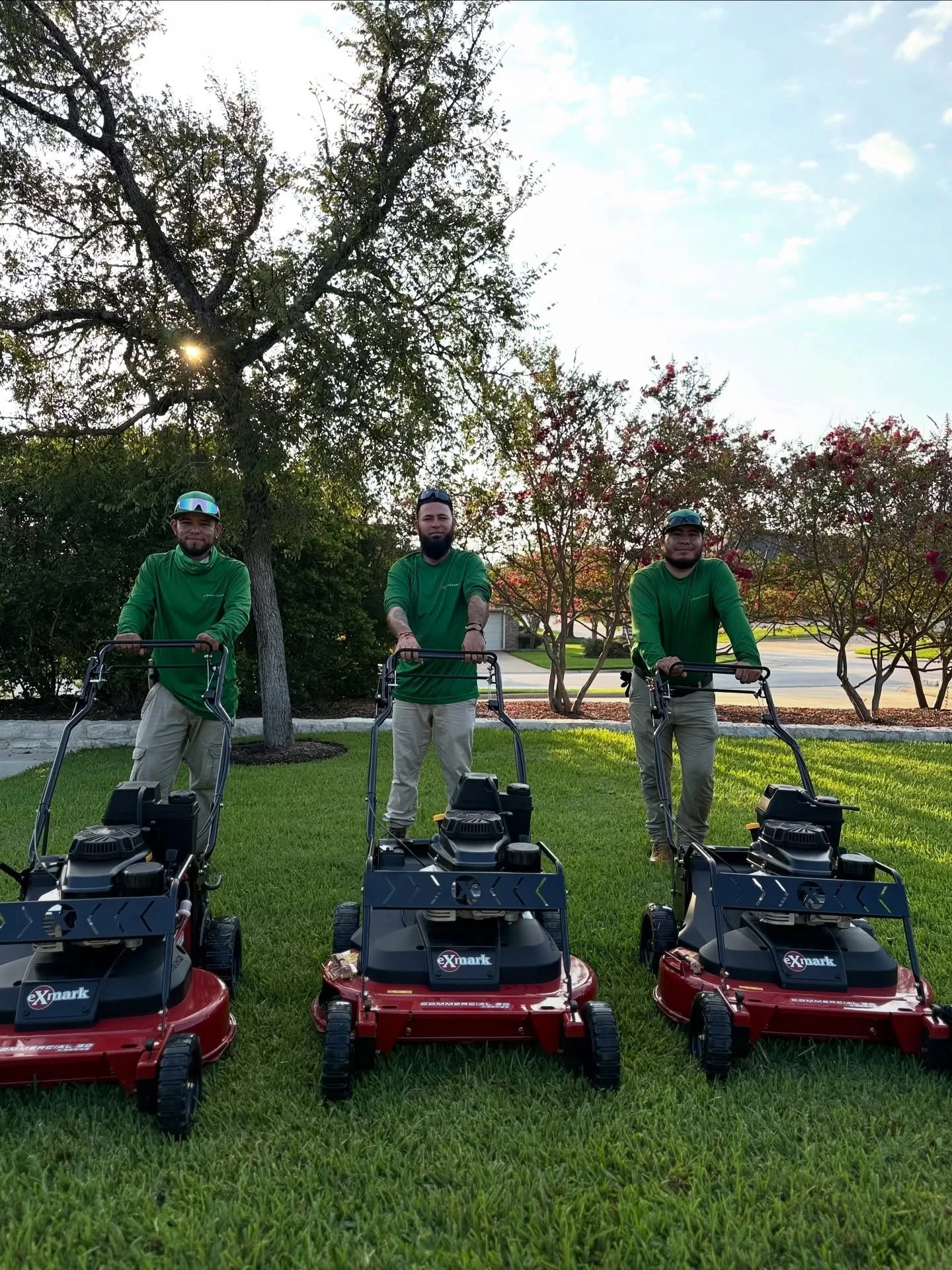 Meet the crew behind the cut. 🌱✂️
Ociel, Christian, &amp; Osvaldo! 
#pepplecreekgardenhomes #landscaper #landscapemaintenance #team #landscaping #pebblecreek #teamappreciation