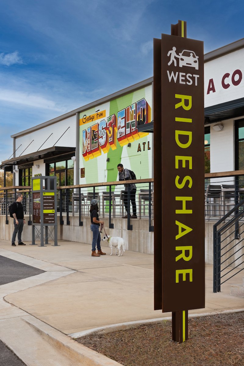 202329 Lee & White-02 Rideshare.jpg