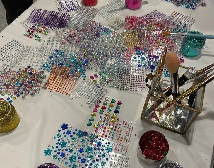 Crafternoon Club: Bedazzle bar