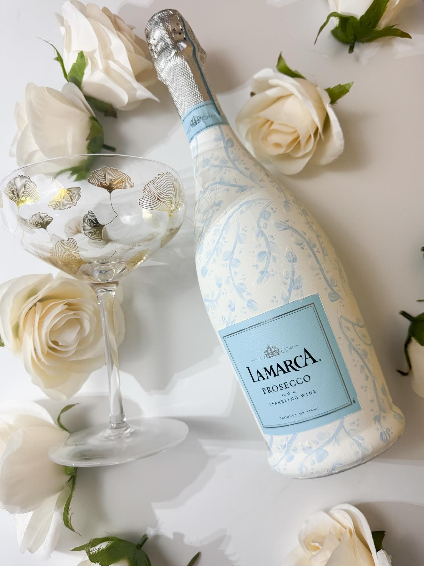 ✨cheers✨ to your Saturday 🥂

#LuxuryWeddingGift #PaintedBottle #CustomBottleArt #HandPaintedBottle #BespokeWeddingGift #HeirloomGift #KeepsakeArt #CustomArtwork #WeddingKeepsake #LuxuryGifting #FineArtDetails #OneOfAKindGift #BridalGiftIdeas #Weddin
