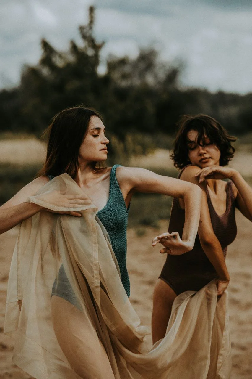 menstrual cycle awareness, cycle tracking, feminine embodiment