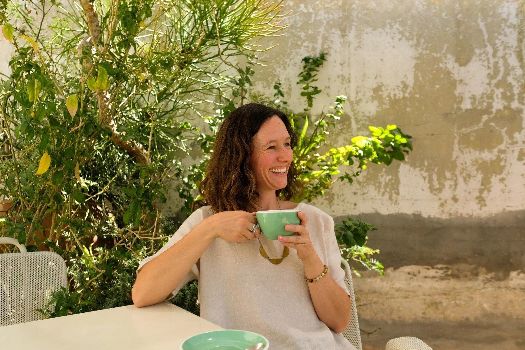 somatic mentor, embodiment mentor, embodiment guide, feminine healing