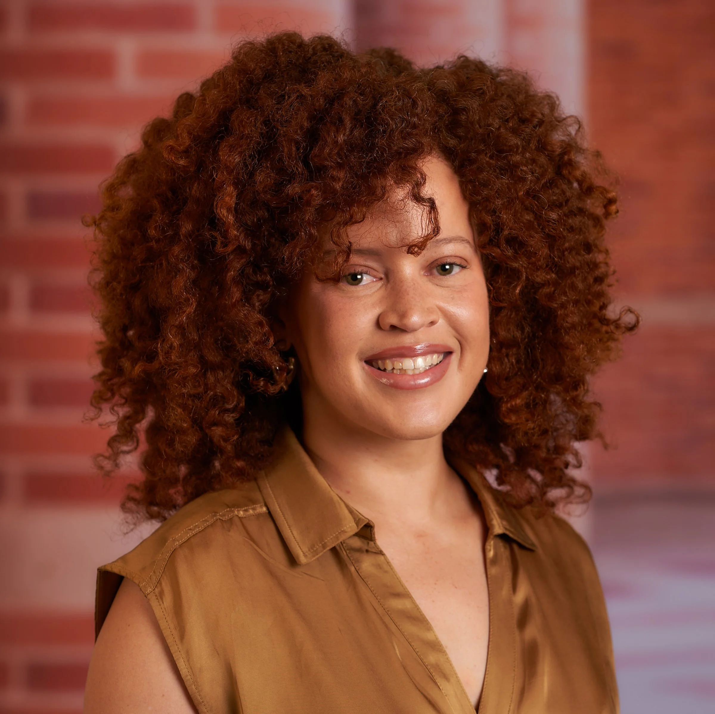 Aaryn O'Quinn, Founder of Curate Red