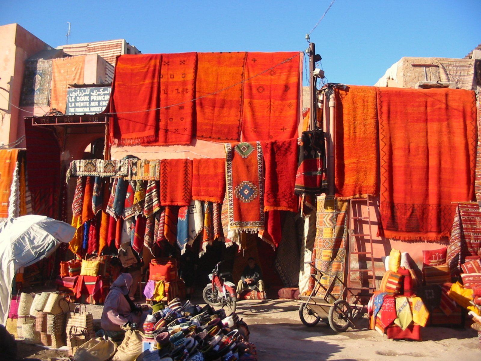 Carpets_in_Marrakech.jpg
