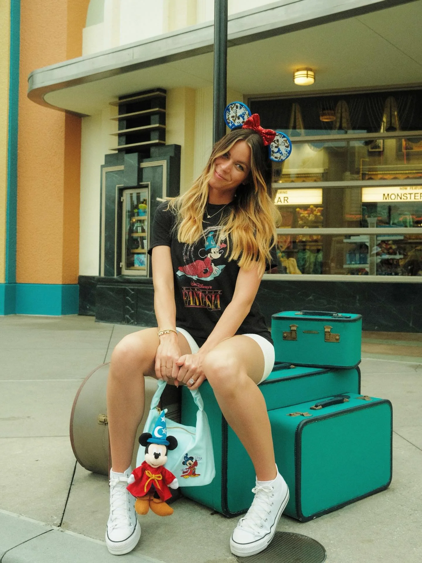 Fun fact: If Vecna got me, &ldquo;Fantasmic&rdquo; would be the song to bring me back. 🪄🎶 ⭐️ ❤️&bull;
&bull;
&bull;
#fantasmic #disneyworld #disneystyle