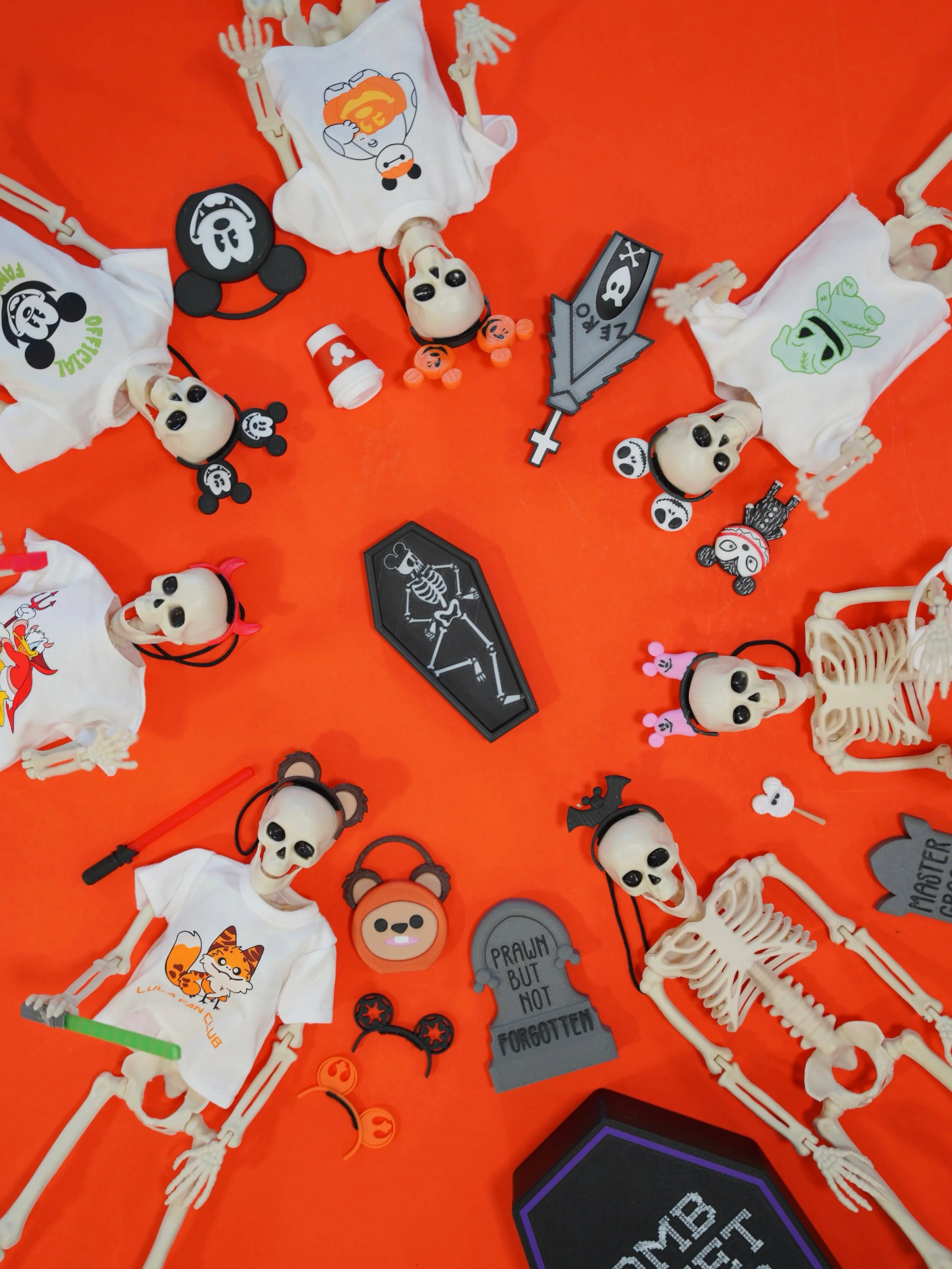 Phillip was here. 💀 that&rsquo;s it. That&rsquo;s the post. 😆 &bull;
SITE IS LIVE AND GOING FAST! Shop the Halloween home drop; link in bio- all our Skelly sets, trinket trays and MORE! &bull;
👀 Plus peep that lil Skelly sized trinket tray that&rs
