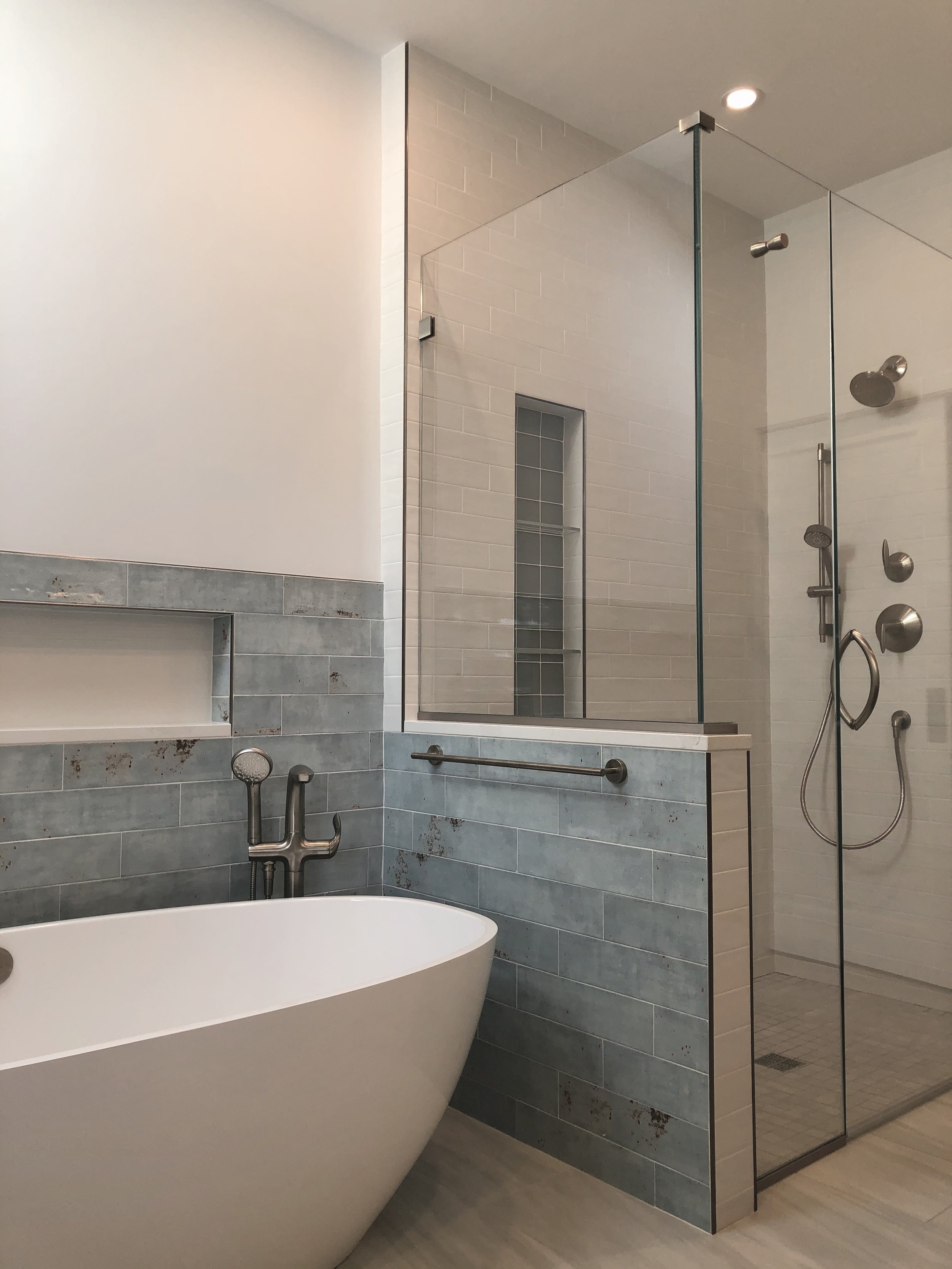 MB shower tub.jpg