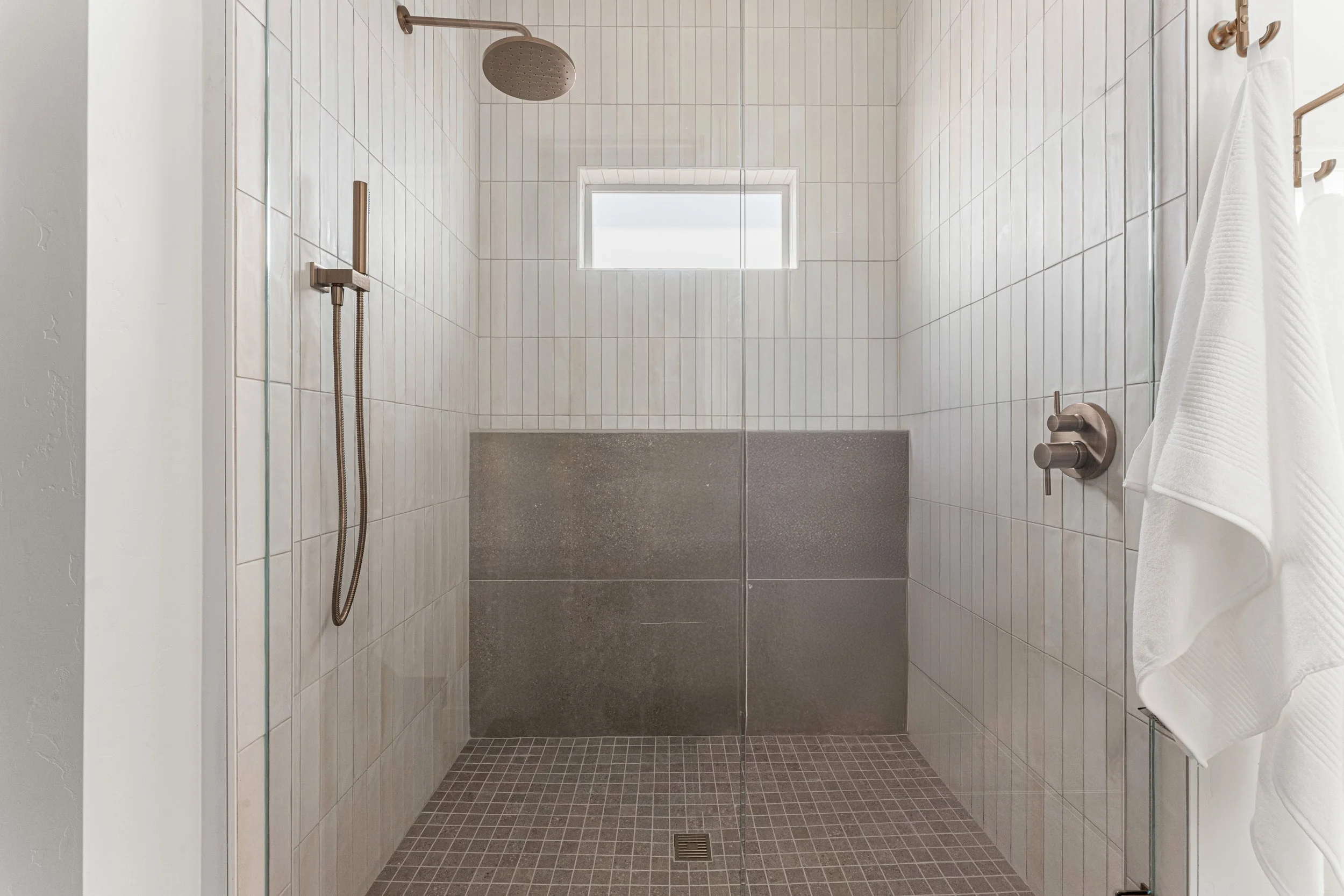 875 N Creekwater-62.jpeg