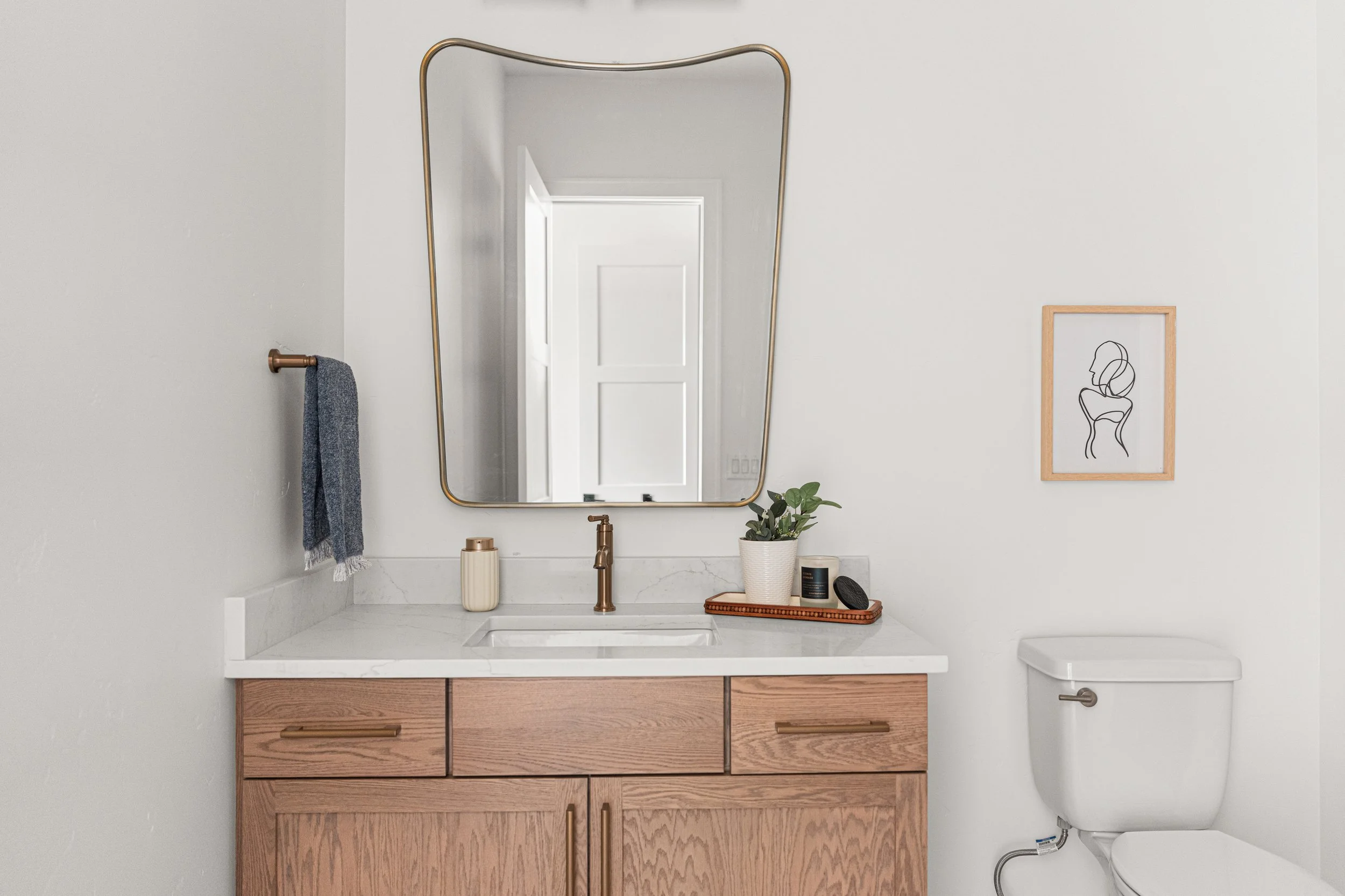 875 N Creekwater-35.jpeg