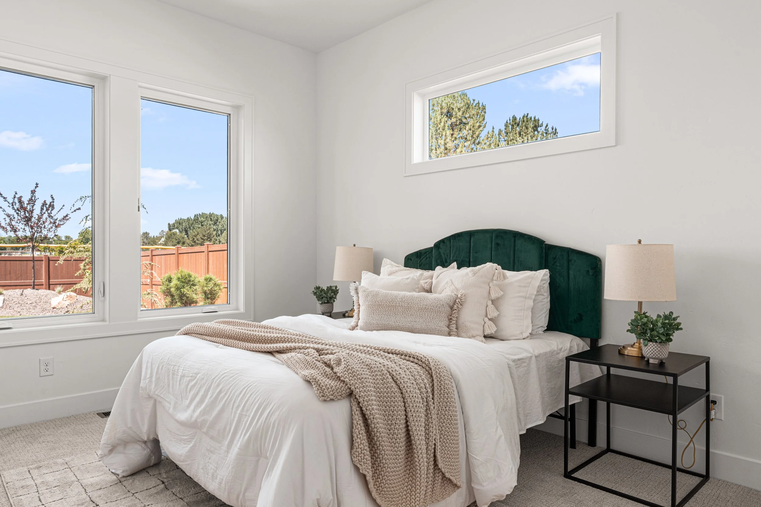 875 N Creekwater-34.jpeg