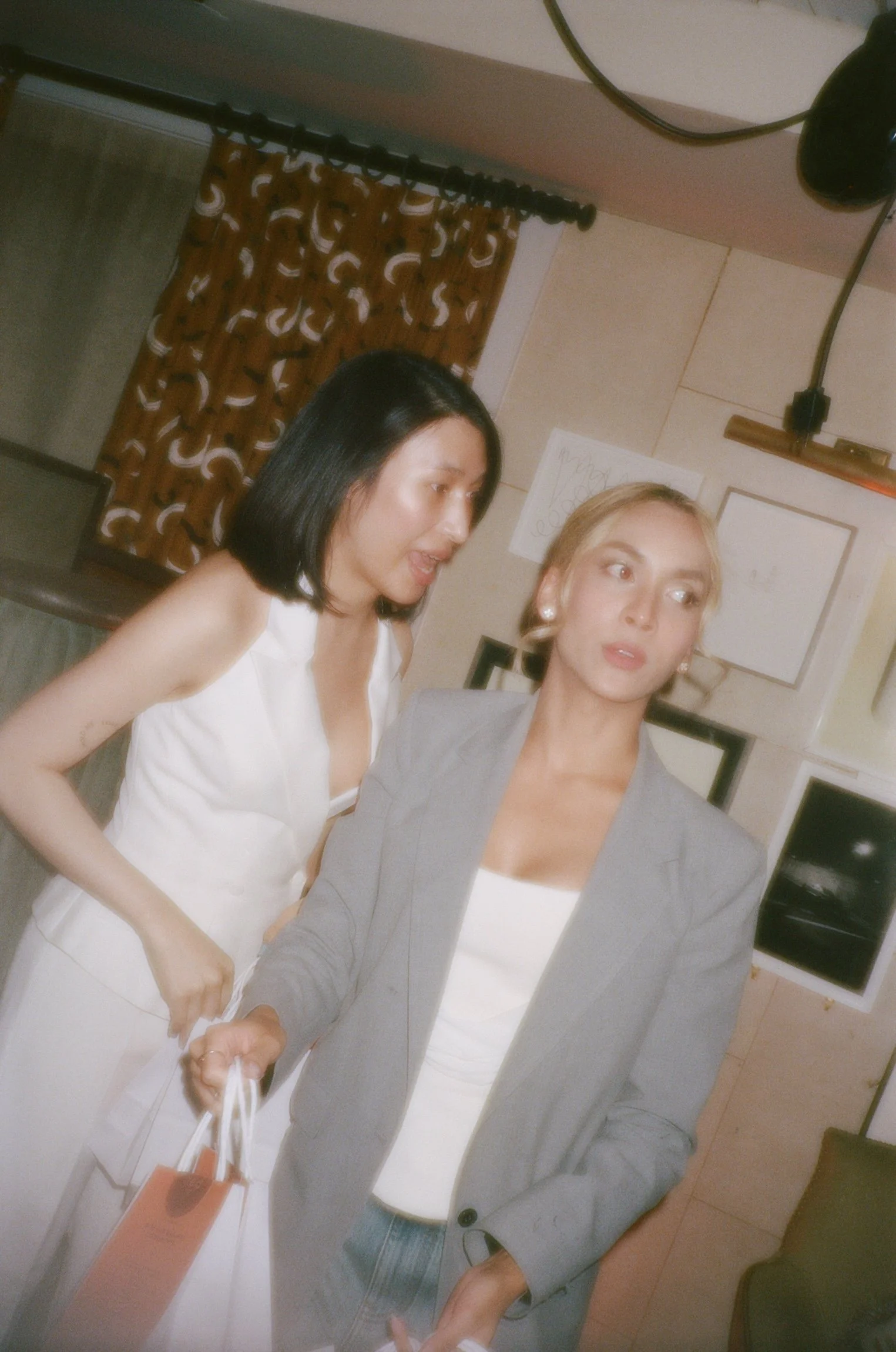 102297_SHU_002_24.jpg