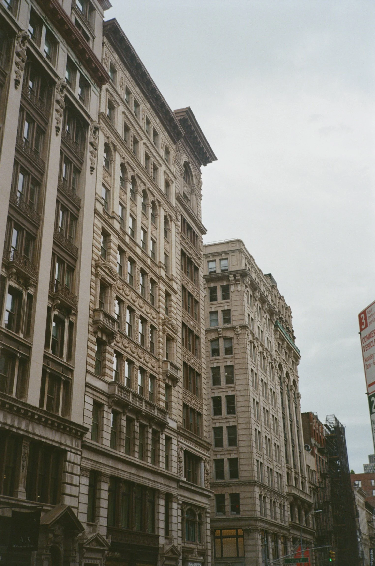 102297_SHU_004_22.jpg