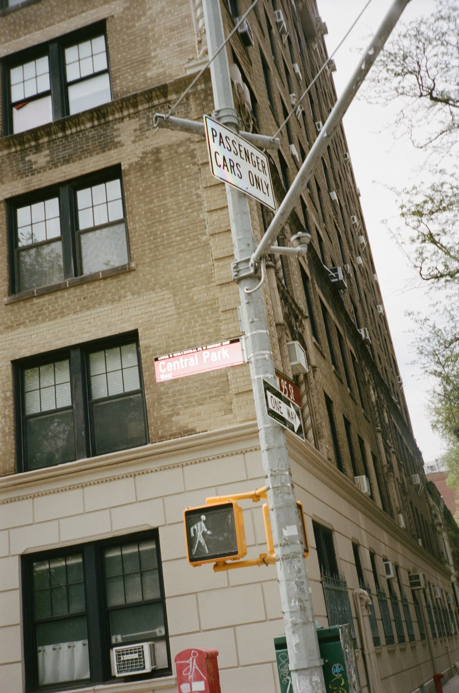 102297_SHU_003_29.jpg