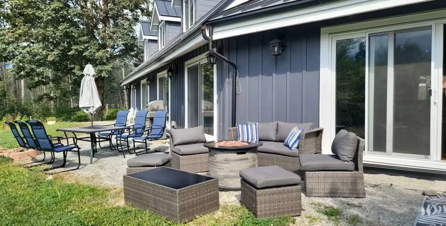 Outdoor seating area