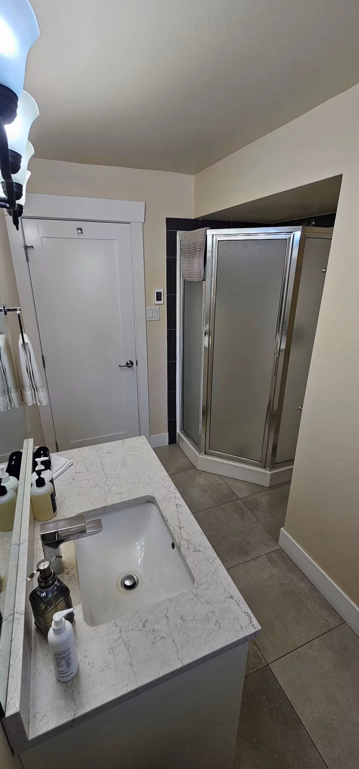 1 of 3 full bathrooms