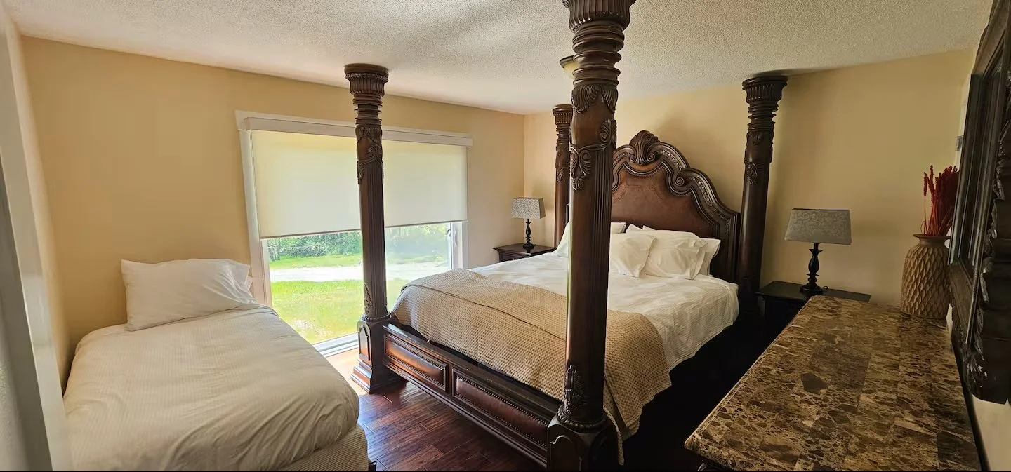 Shared bedroom (2 people)