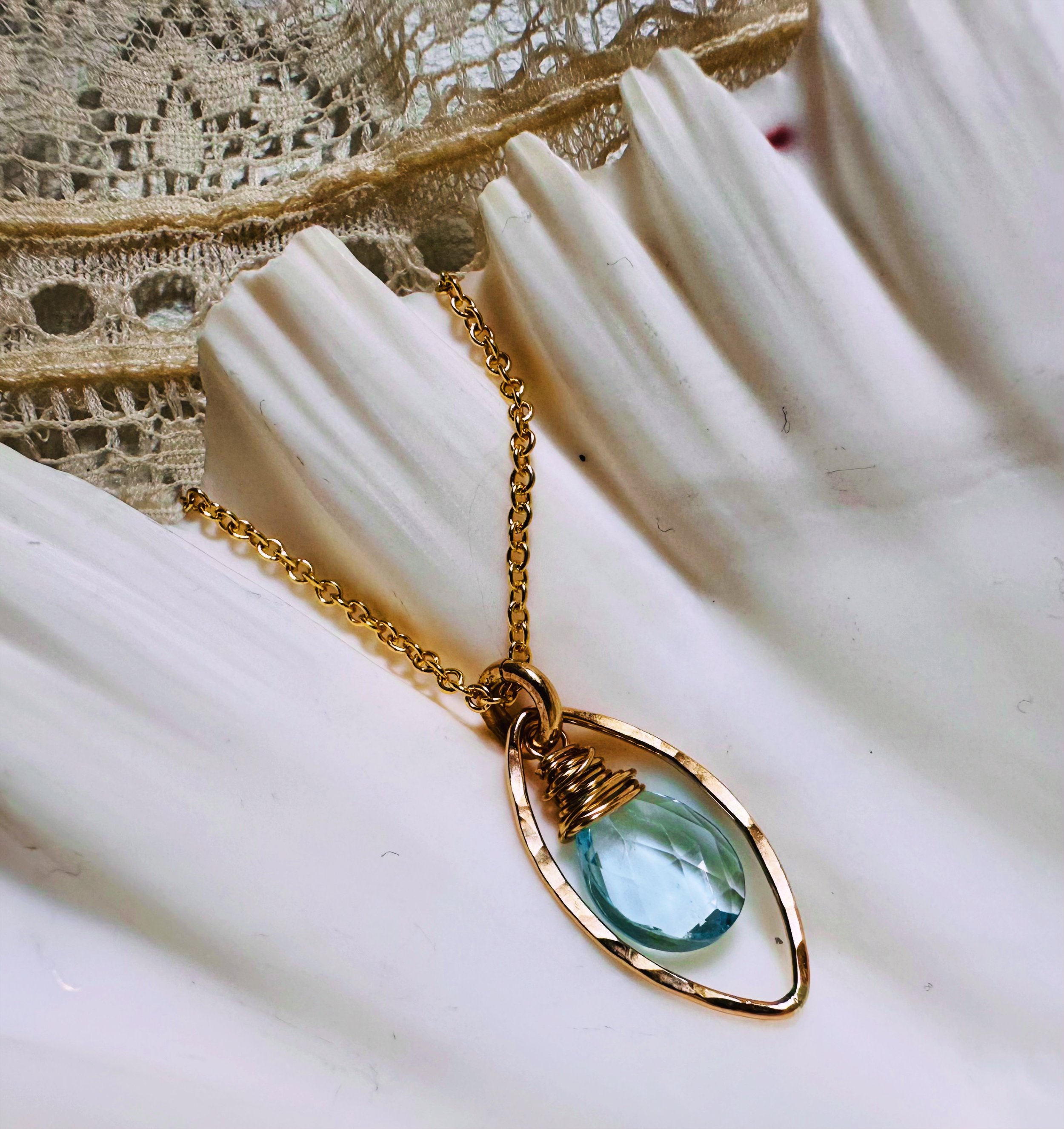 SIREN NECKLACE