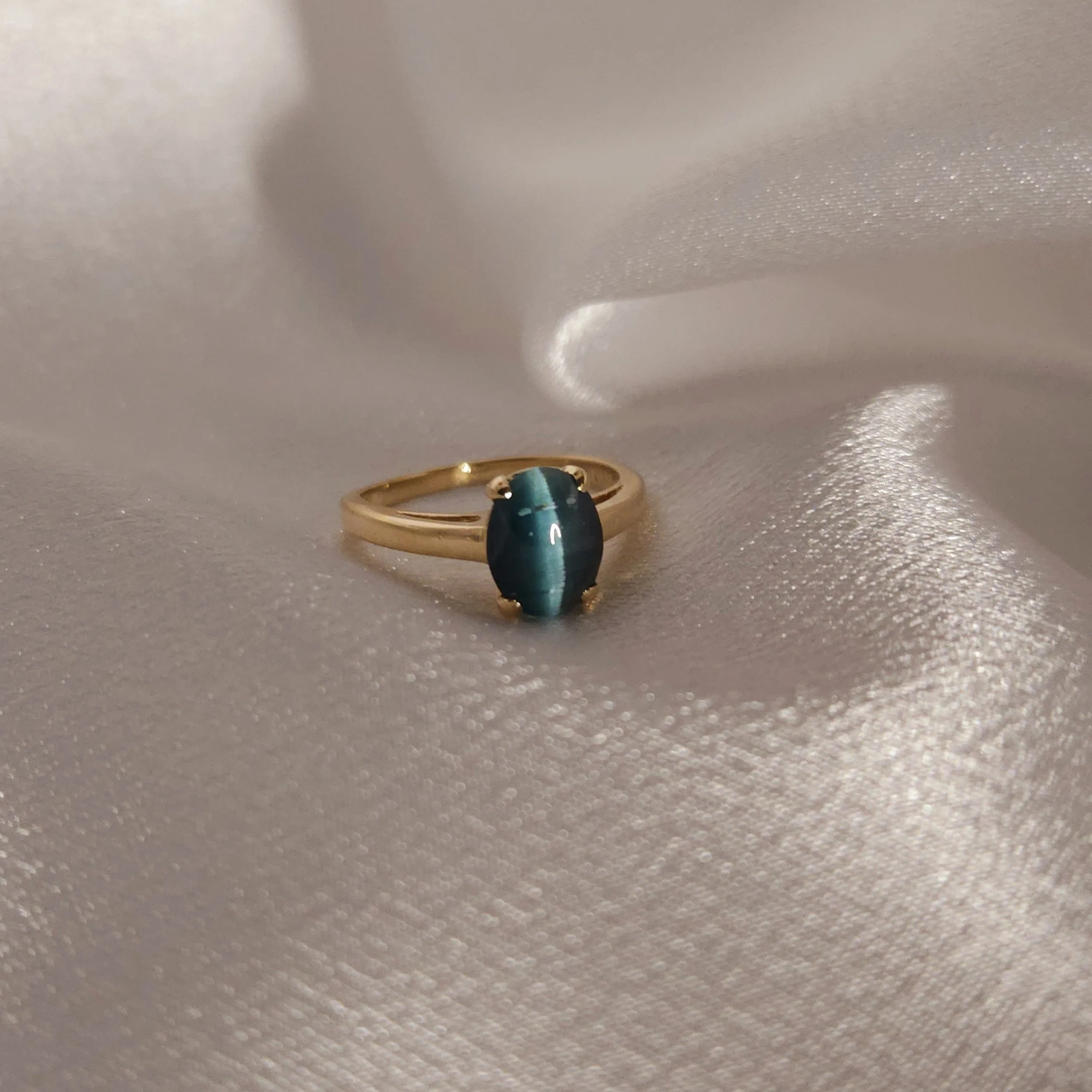 Cabochon Cut Cat's Eye Tourmaline Ring (2.30CT)