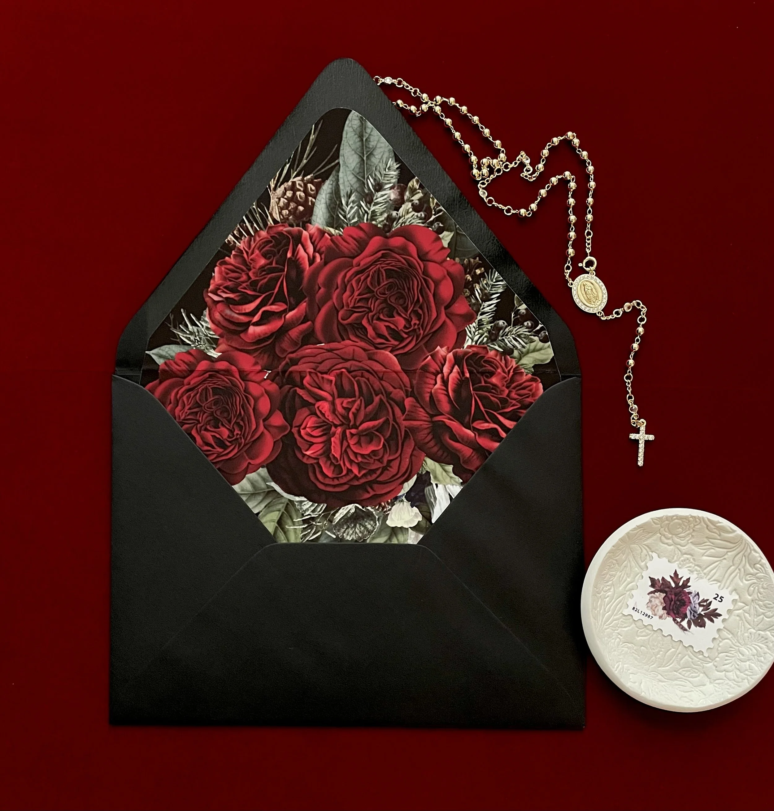 gothic-romantic-wedding-invitation-red-rose-black-envelope.jpeg