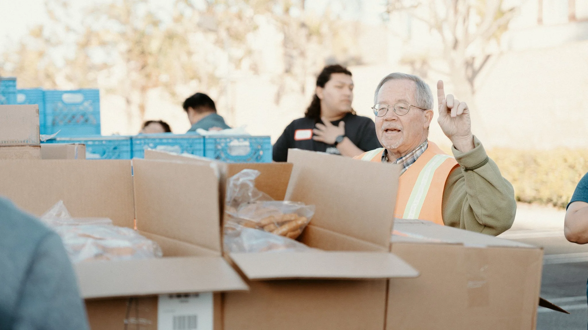 Volunteers at Sat Food Distribution 