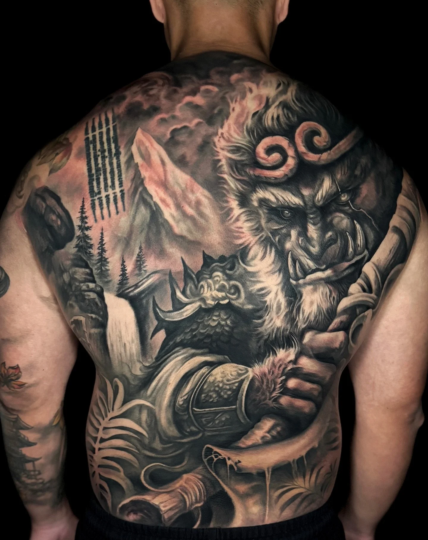 Would love to take on more backs and fronts in 2026. 

Thanks Andy! 

@lighthouse_tattoo 
@lotusneedles 
@australiantattooistsguild 
@cheyenne_tattooequipment 
@starbritecolors 

#sunwukong #monkeyking #sunwukongtattoo #monkeykingtattoo #mythologytat