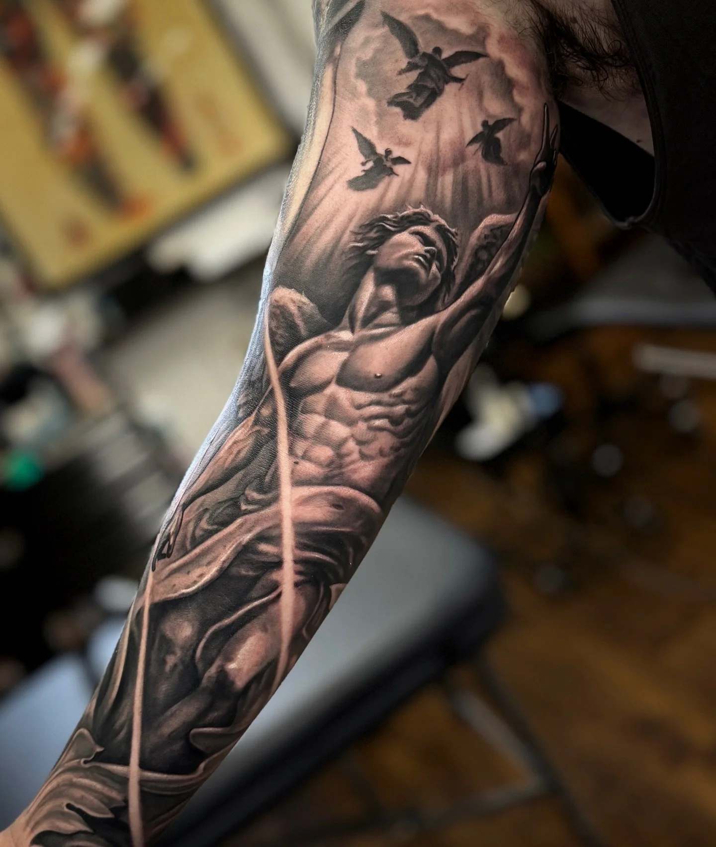 My books are open, if interested in getting a piece by me in the new year dm me and we&rsquo;ll organise a consult 

@lighthouse_tattoo 
@lotusneedles 
@australiantattooistsguild 
@cheyenne_tattooequipment 
@starbritecolors 

#icarus #greektattoo #gr