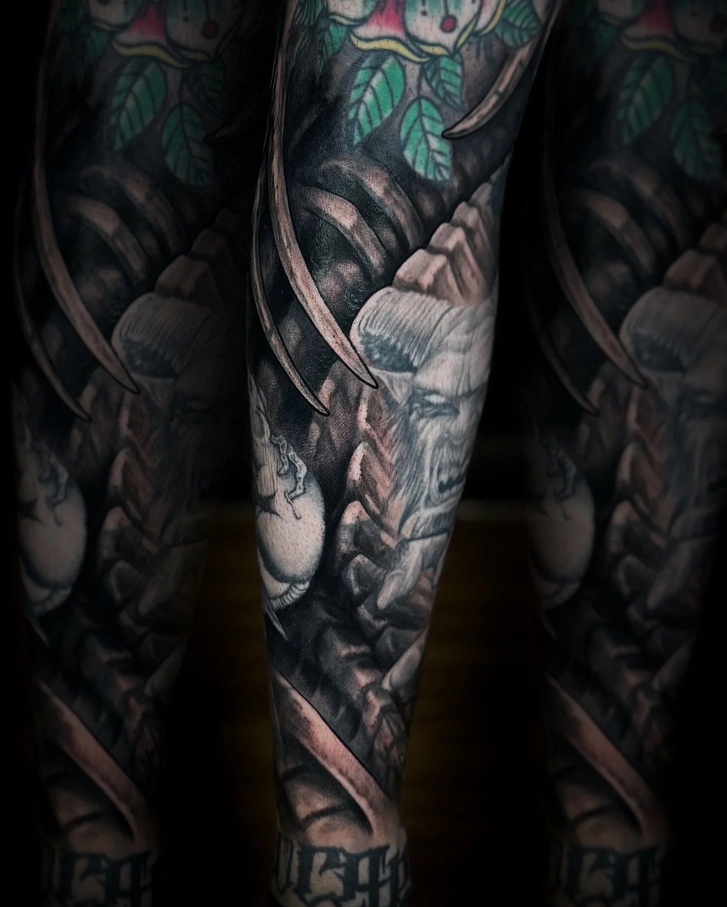 Bio organic gap fillers/blast overs/cover ups to finish up @daniel.tattooer lower leg. Honoured to have been asked to do this for him, and stoked that he&rsquo;s getting his own back on me in a couple weeks! 

If you have awkward gaps that you don&rs