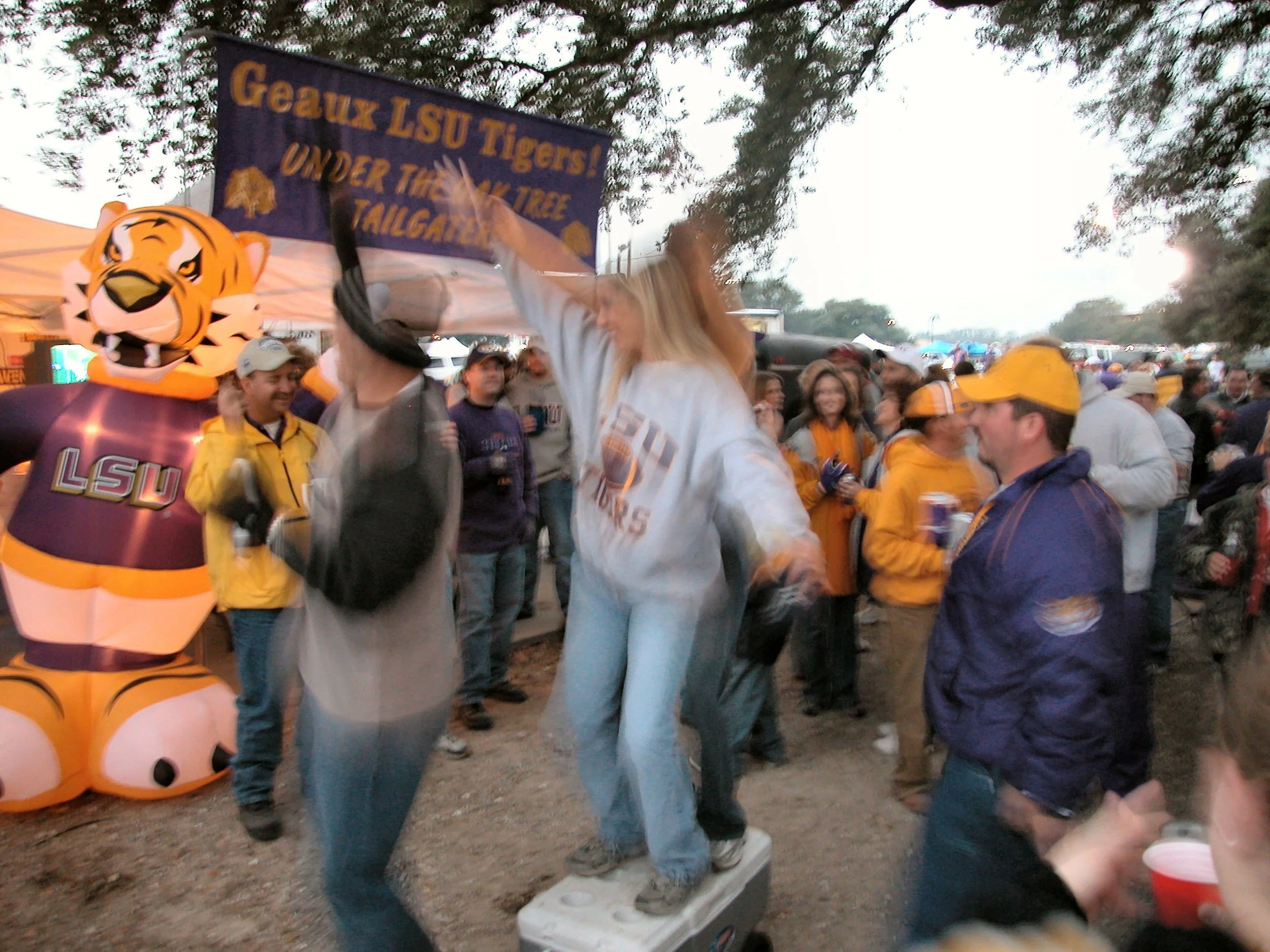 Palooza04Day4LSUTailgate16.JPG