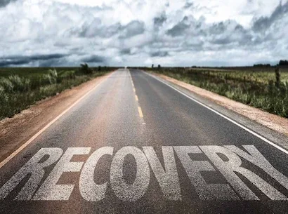 Can You Recover Without Rehab? The Truth About Self Recovery vs Professional Support