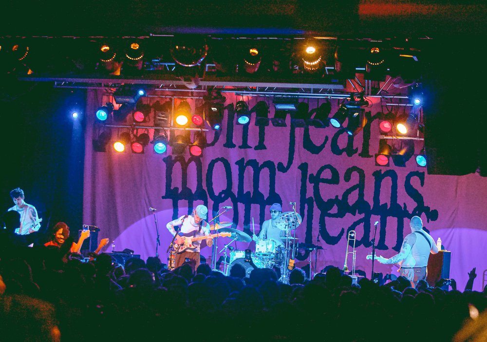 Mom Jeans Starland -28.jpg