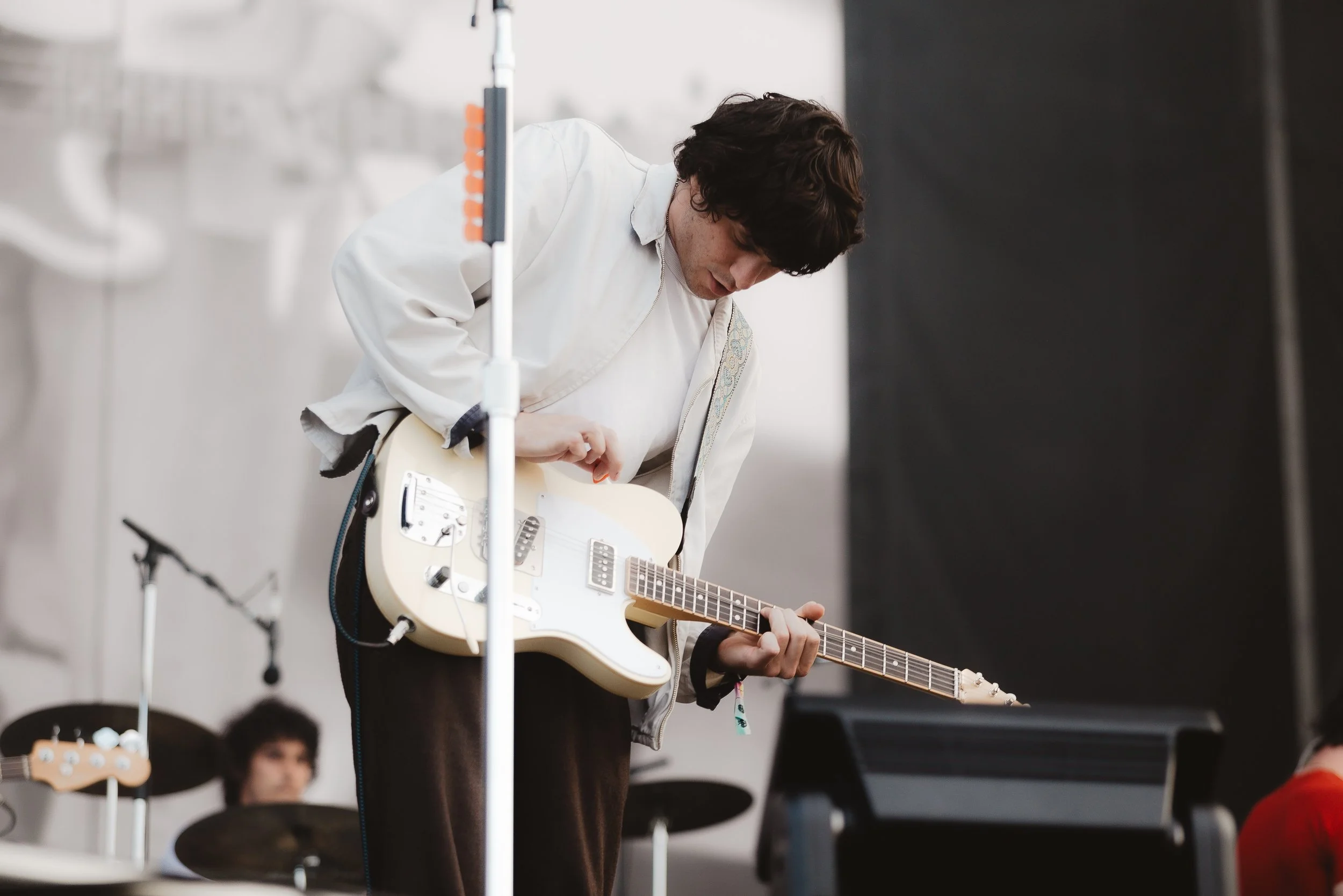 WALLOWS