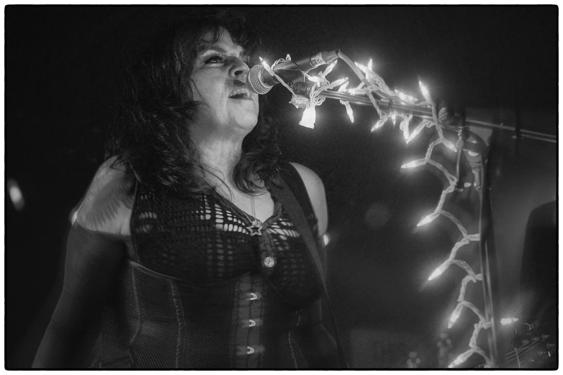 sunshine-blind-brings-back-the-darkness-and-light-ap-vibes-media