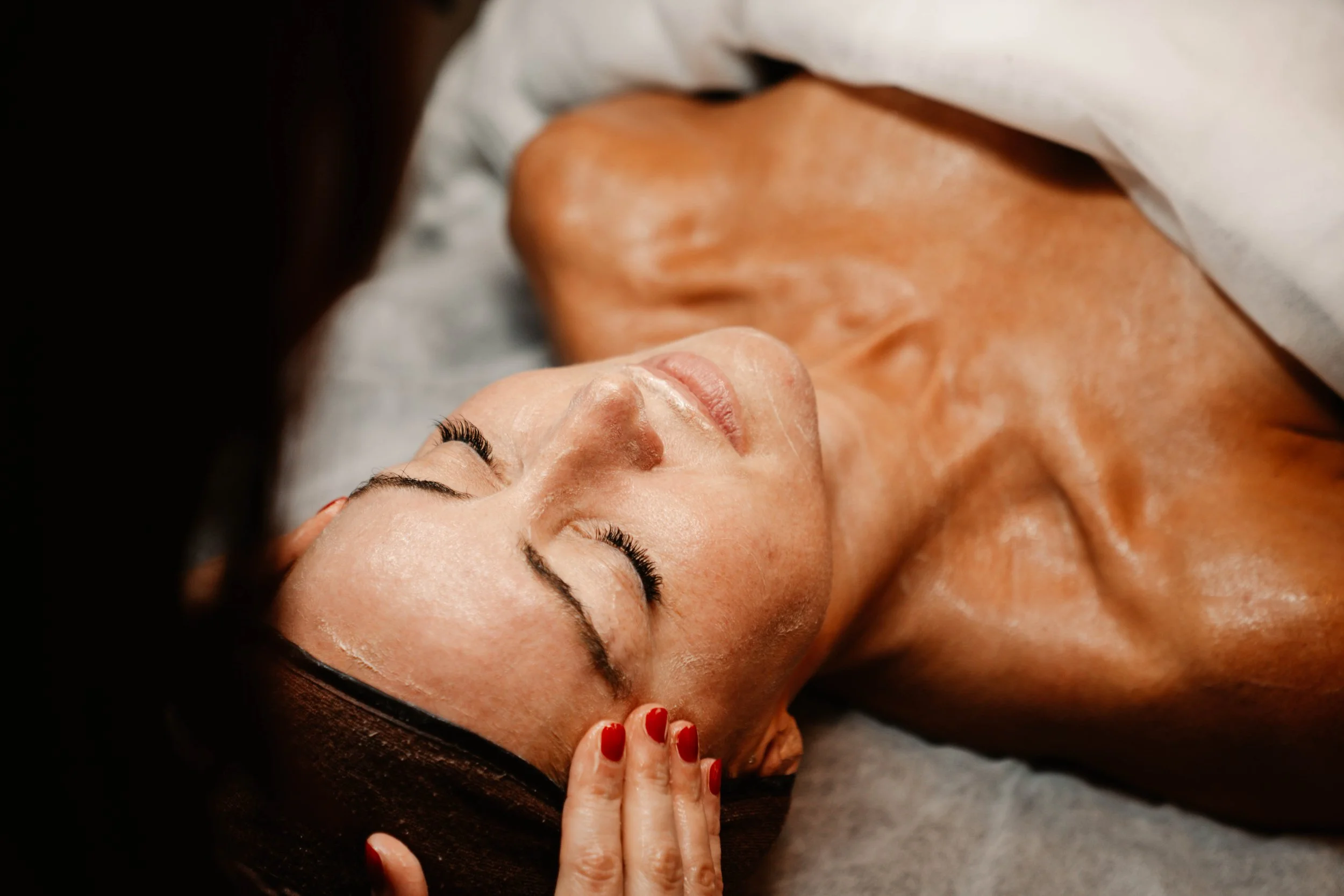 Intimate Pigment Correction
