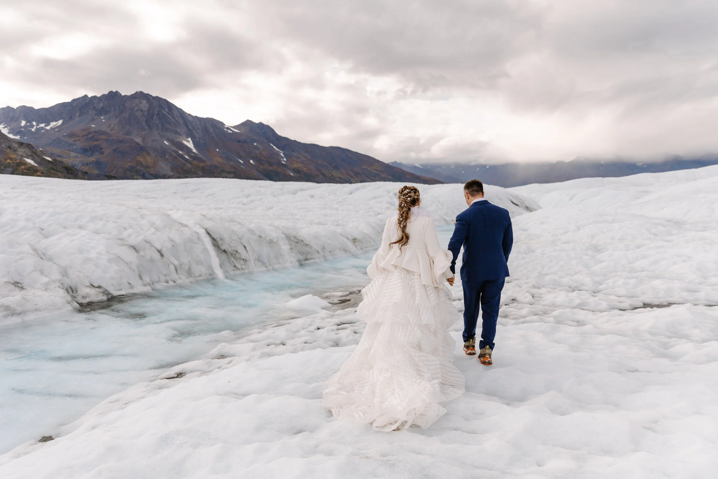 09.16.24 Taylor & Obbie Alaska Heli Elopement_www.ezelopements.com-557.JPG