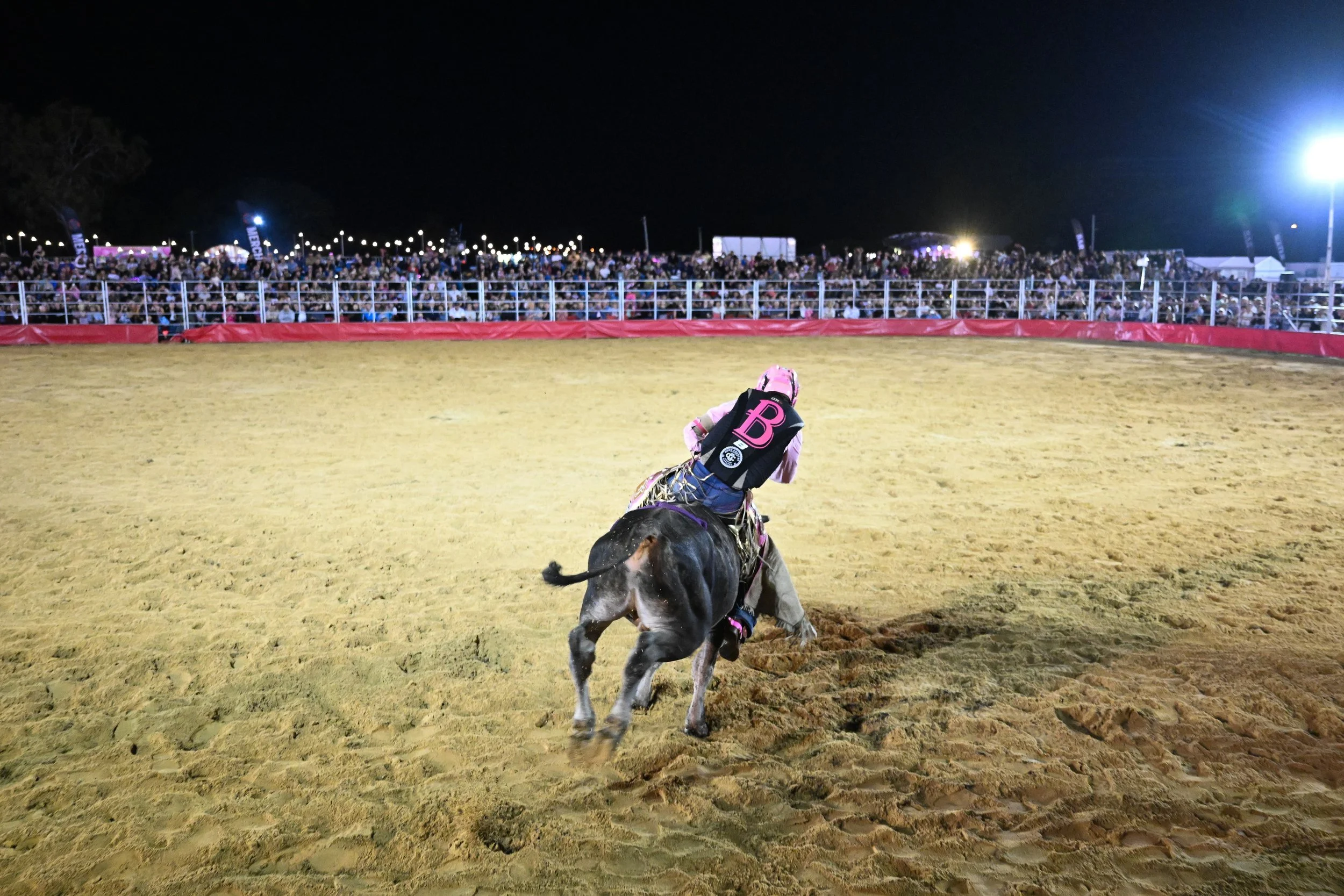 aus-bull-riding-rodeo-035-20260621061551666.jpg