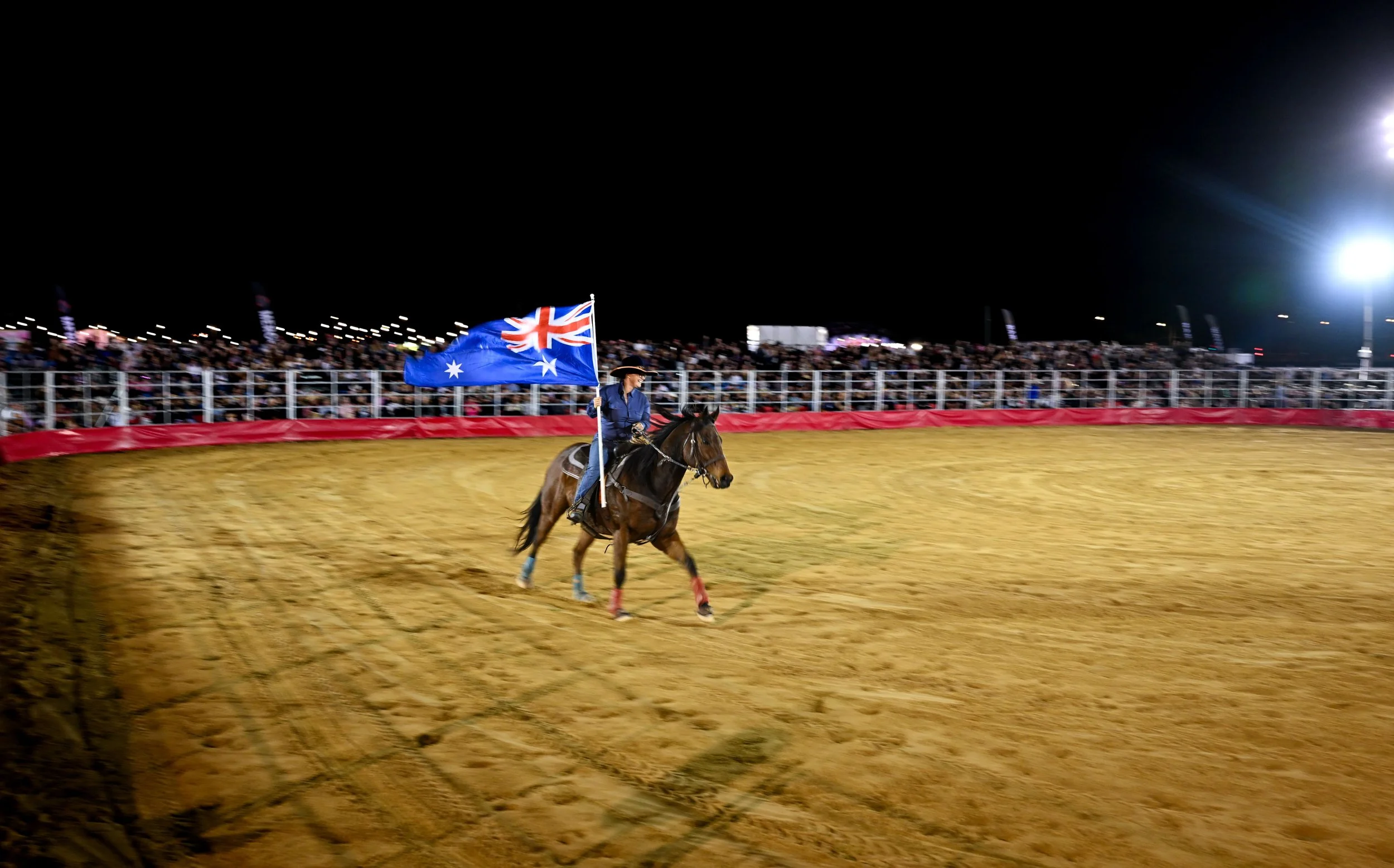 aus-bull-riding-rodeo-045.jpg