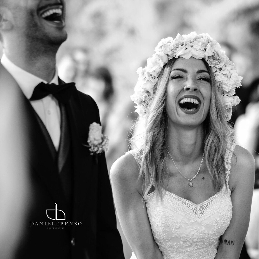 Pronti a dire &quot;s&igrave;&quot; al disordine del matrimonio?

Matrimoni: dove il caos diventa romantico e l'organizzazione si perde tra i confetti!

Nessuna sposa perfetta o sposo impeccabile qui. Solo amore, risate e qualche errore di battitura 