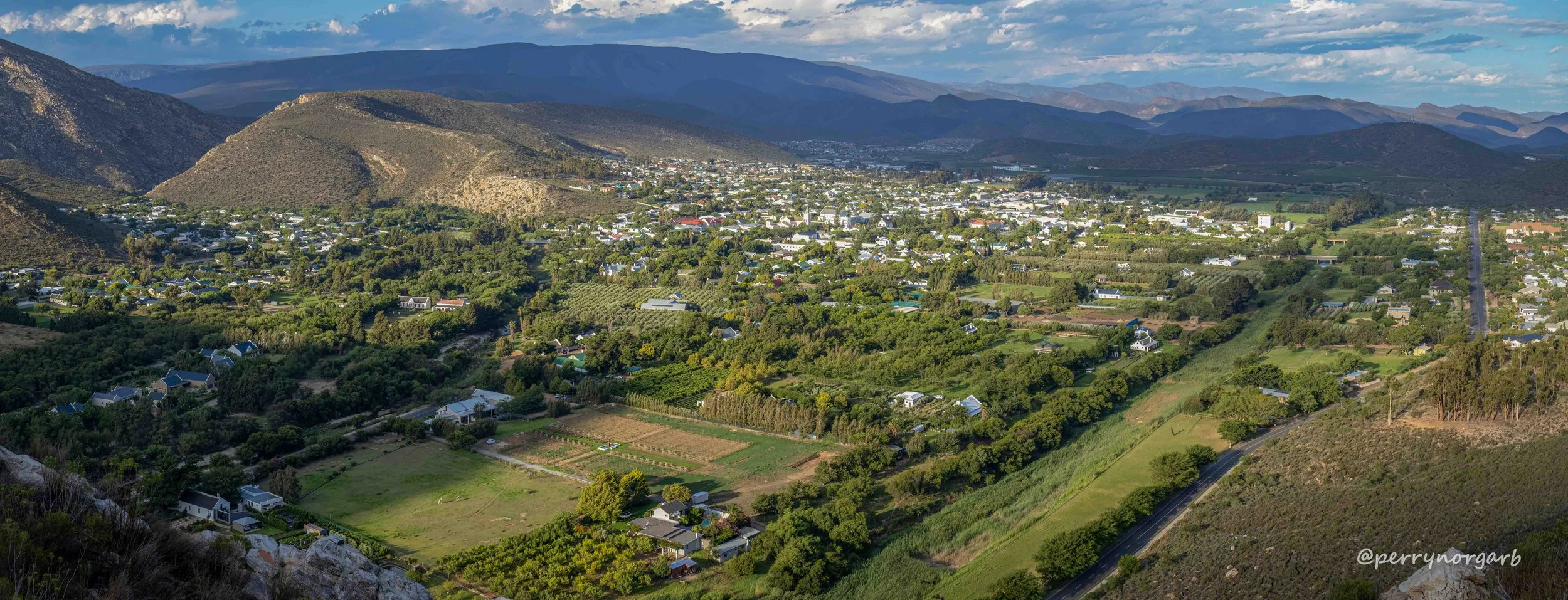Panorama of Montagu (click to enlarge)