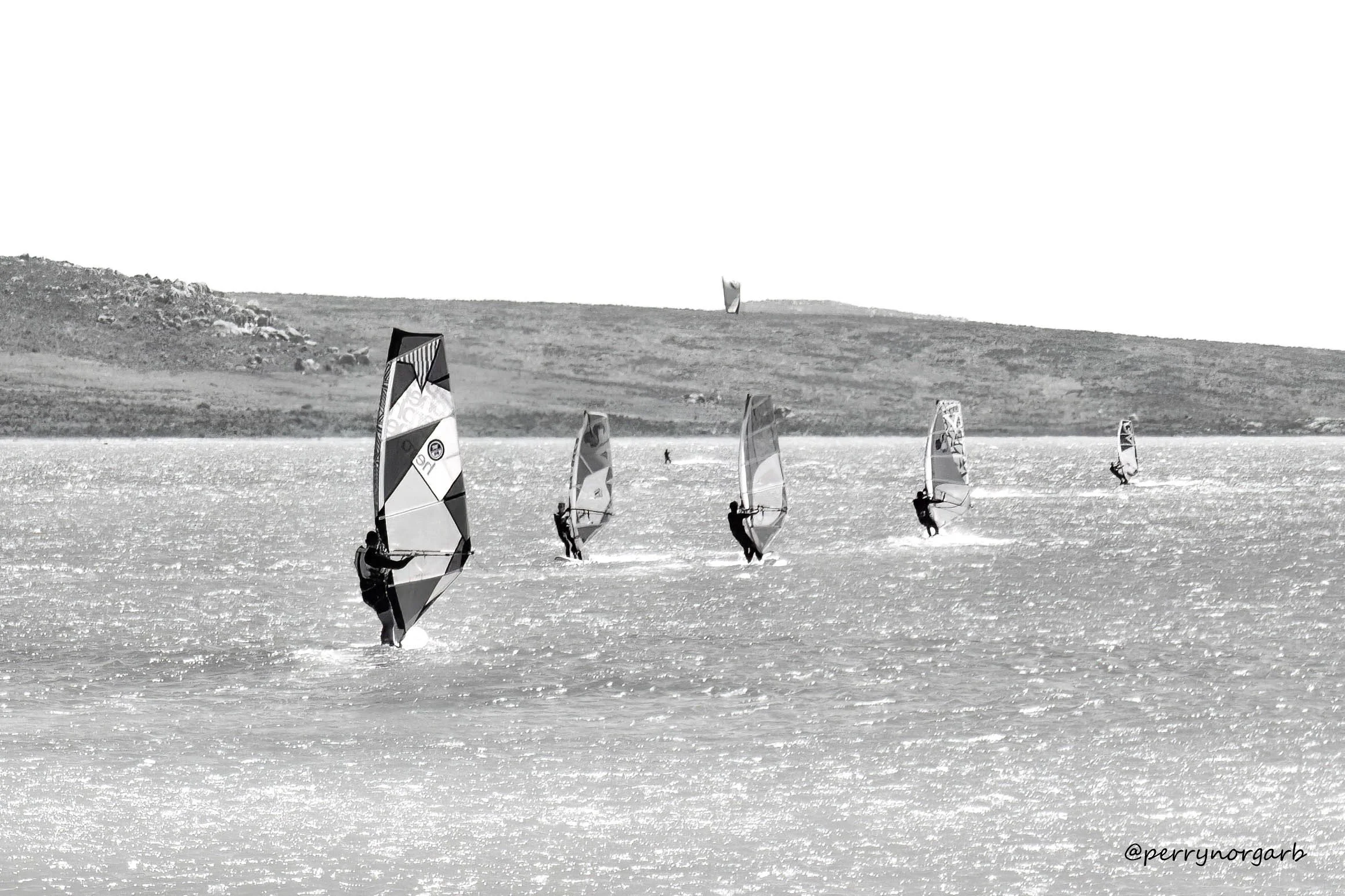 IMG_0606 20231226 2x3, BW, kiters, kiting, langebaan, windsurfers_.jpg