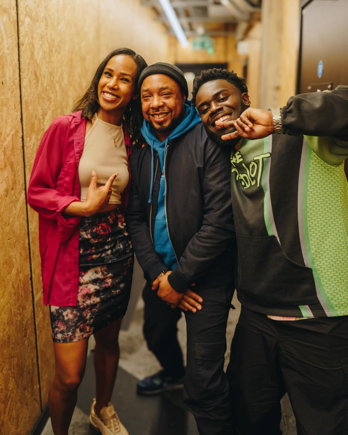 📻 Radio Royalty 👑 #workfamily 🫶🏾

📸: @tobiolasupo @tknbyt 

#1xtra #bbcradio1xtra #shahlaatahira #executiveproducer #execproducer #radio1 #radioproducer #radiopersonality #radiopresenter #thejourney #radioshows