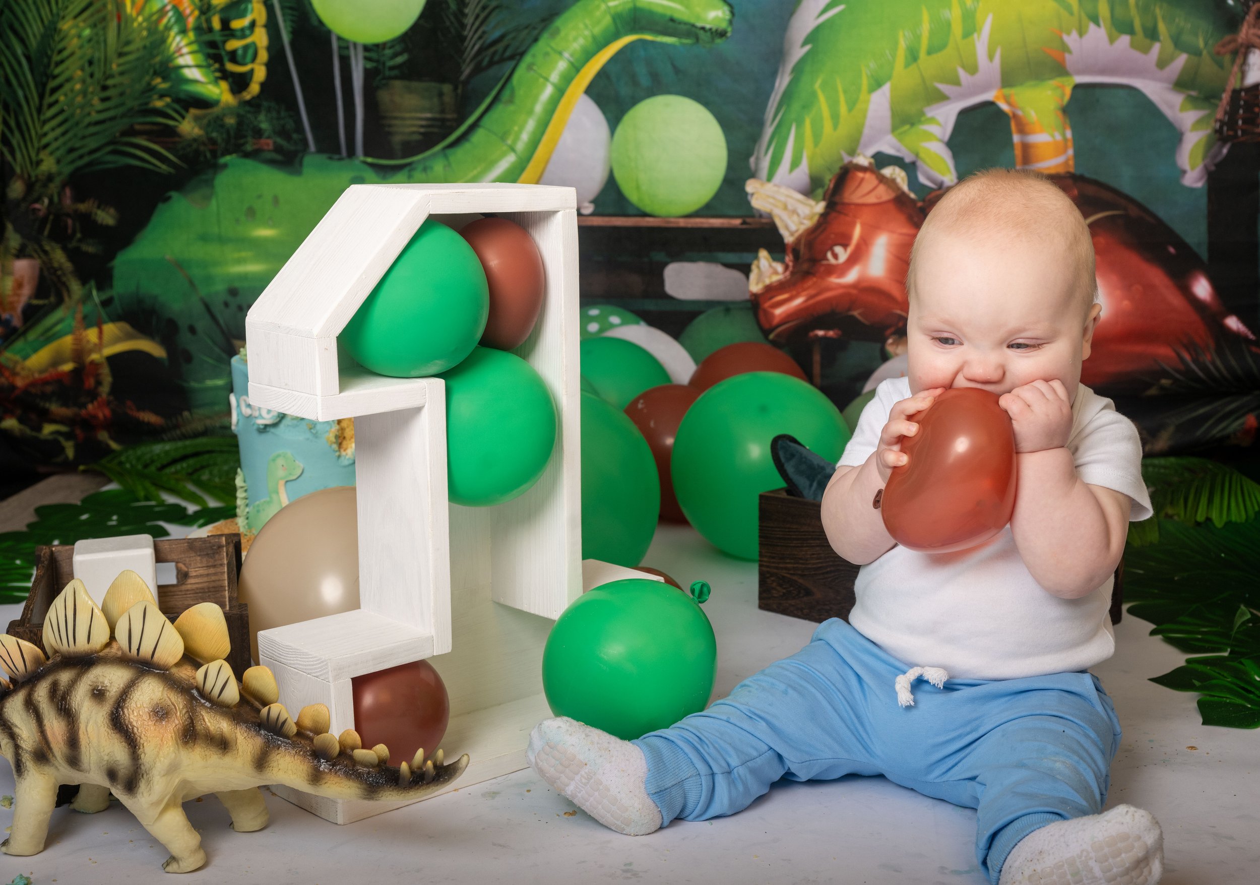 Charlotte Cake Smash-116.jpg